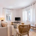 Apartment Genteel Aire *